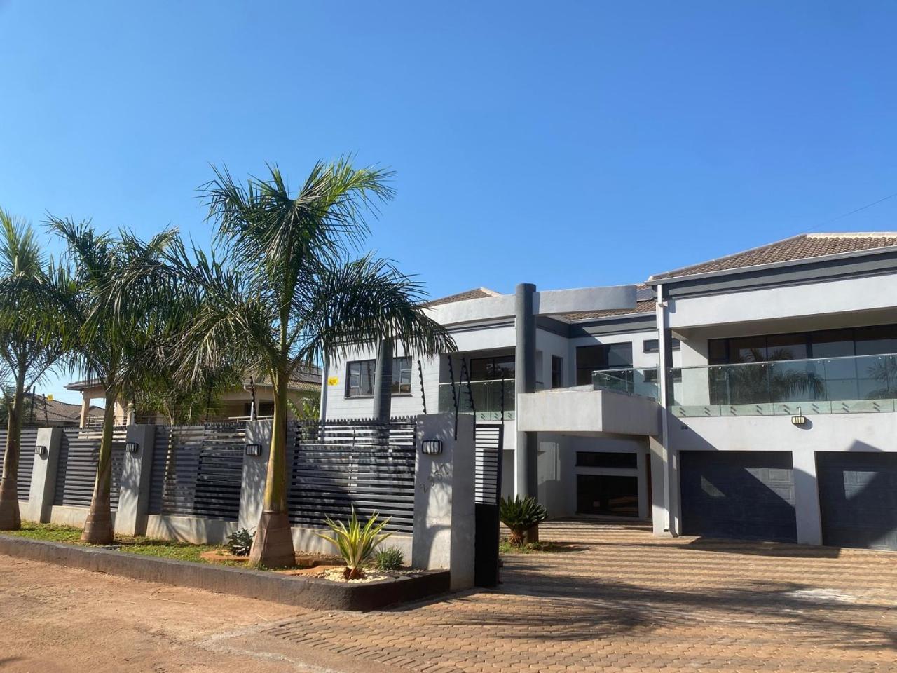 Holiday Villa Harare Extérieur photo